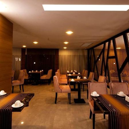 Majura Hotel Business Izmir Exterior foto